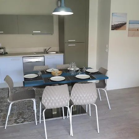 Apartament Sables D'or *