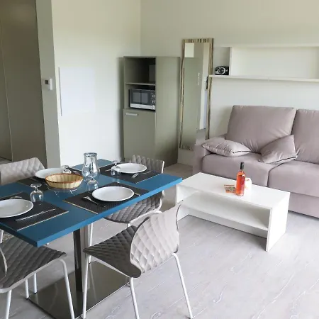 Apartament Sables D'or *